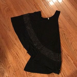 Black One Flow Sleeve Tunic